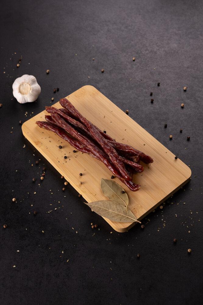 Cârnați Sticks de Porc Picanți